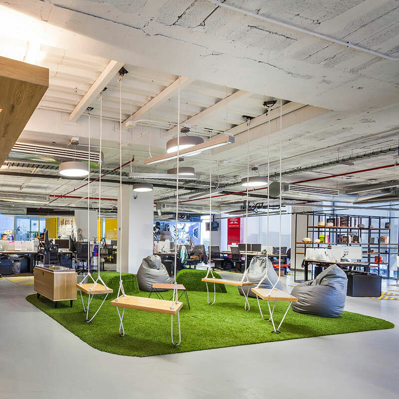 Creating-a-Relaxing-Area-in-Your-Office-with-Artificial-Grass