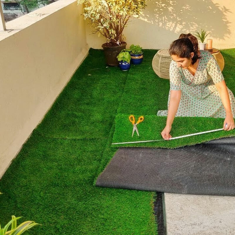 Transform Your Balcony with Artificial Grass: Ideas for a Green Oasis