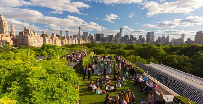 New York museum rooftop is decked out in synthetic grass