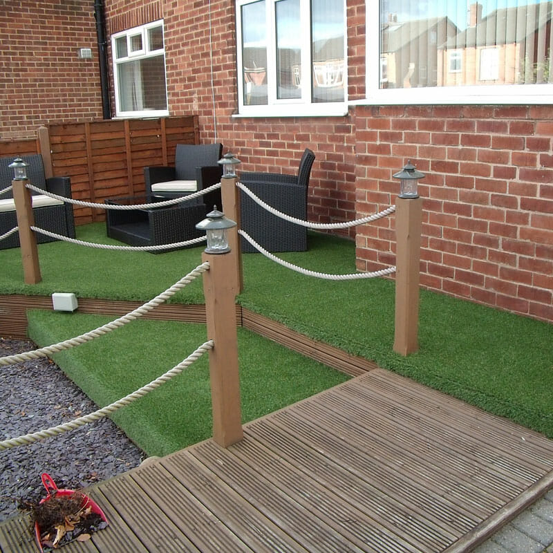Problems-with-artificial-grass-on-decking