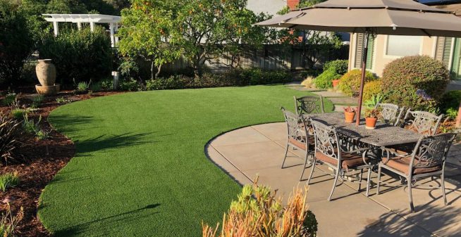 Landscape Design Ideas for Artificial Grass with Outdoor Leisure Facilities