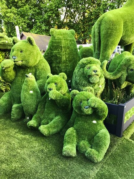artificial grass topiary animals