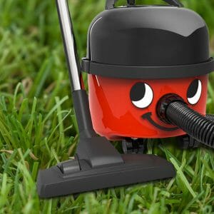 can you vacuum artificial grass