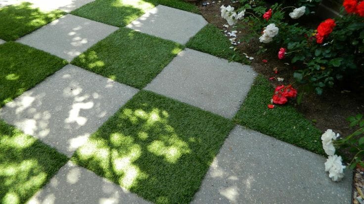 Checkerboard pattern artificial grass