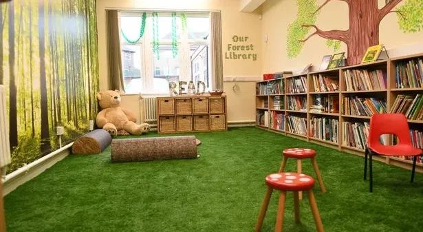 Artificial grass for libraries